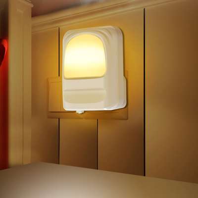 Baby Nightlight Mini 6LED Indoor Sensor Dimming Plug in Smart Mini Bedside LED Night Lamp